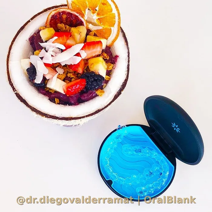 ortodoncia invisible alineadores Invisalign Chile OralBlank Dr Valderrama Santiago
